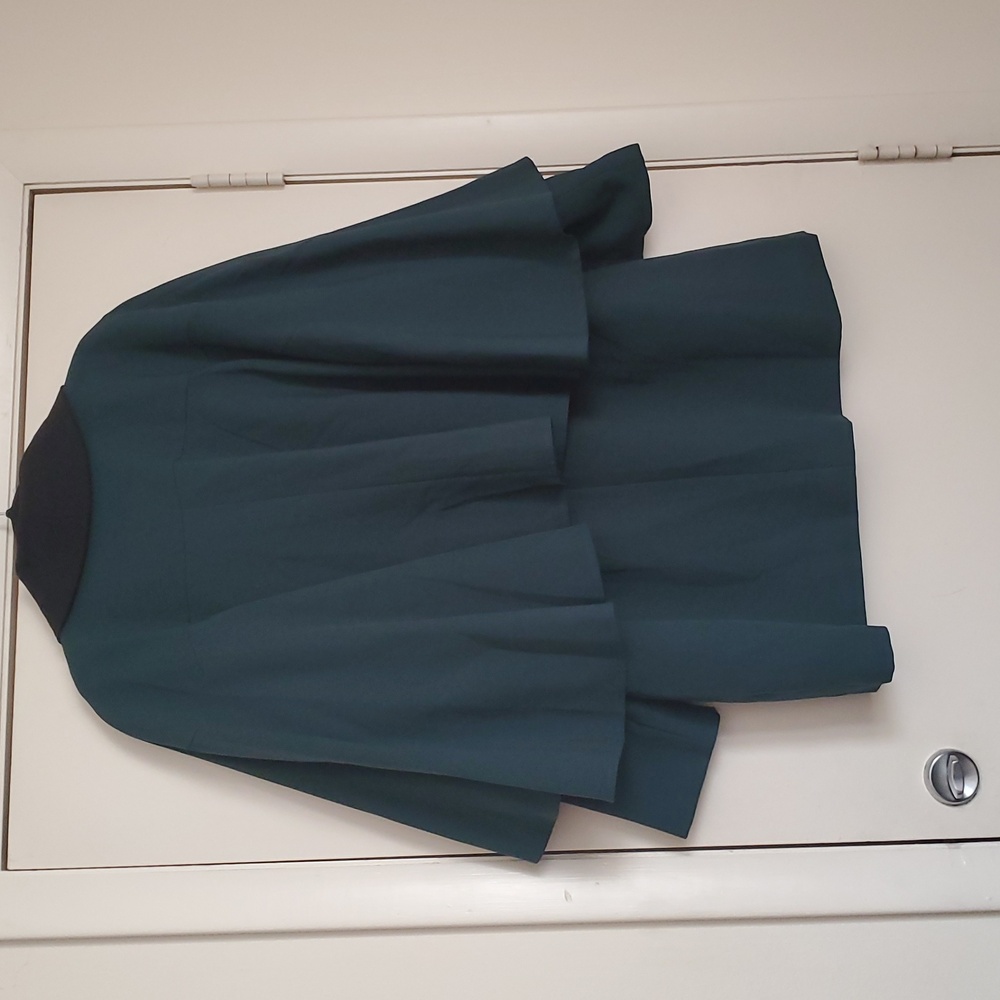 *NWT* Lively Ghosts Hunter Green Cape Coat with Black Collar - Picture 10 of 16
